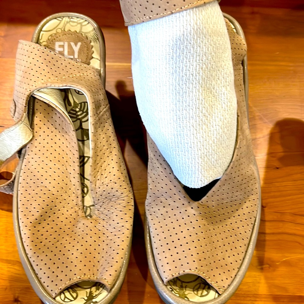 Fly London comfort sandal